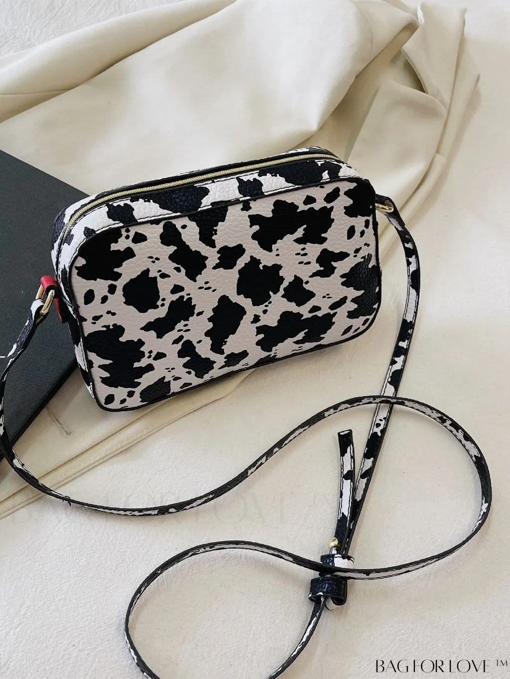 BagForLove - Leopard Print PU Square Bag with Zipper - Compact and Stylish