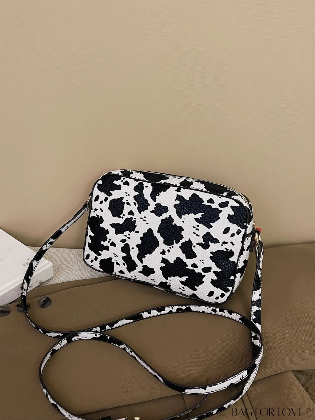 BagForLove - Leopard Print PU Square Bag with Zipper - Compact and Stylish