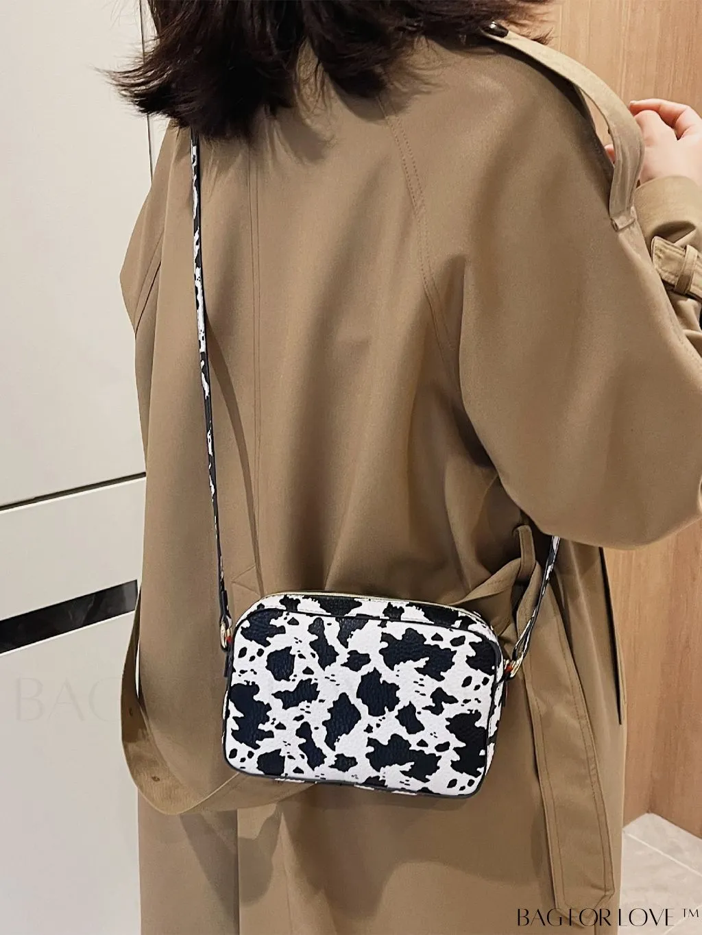 BagForLove - Leopard Print PU Square Bag with Zipper - Compact and Stylish