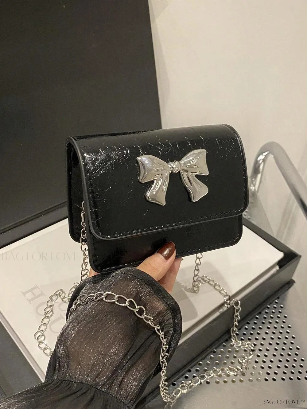 BagForLove - Trendy Flap Chain Shoulder Handbag for Ladies