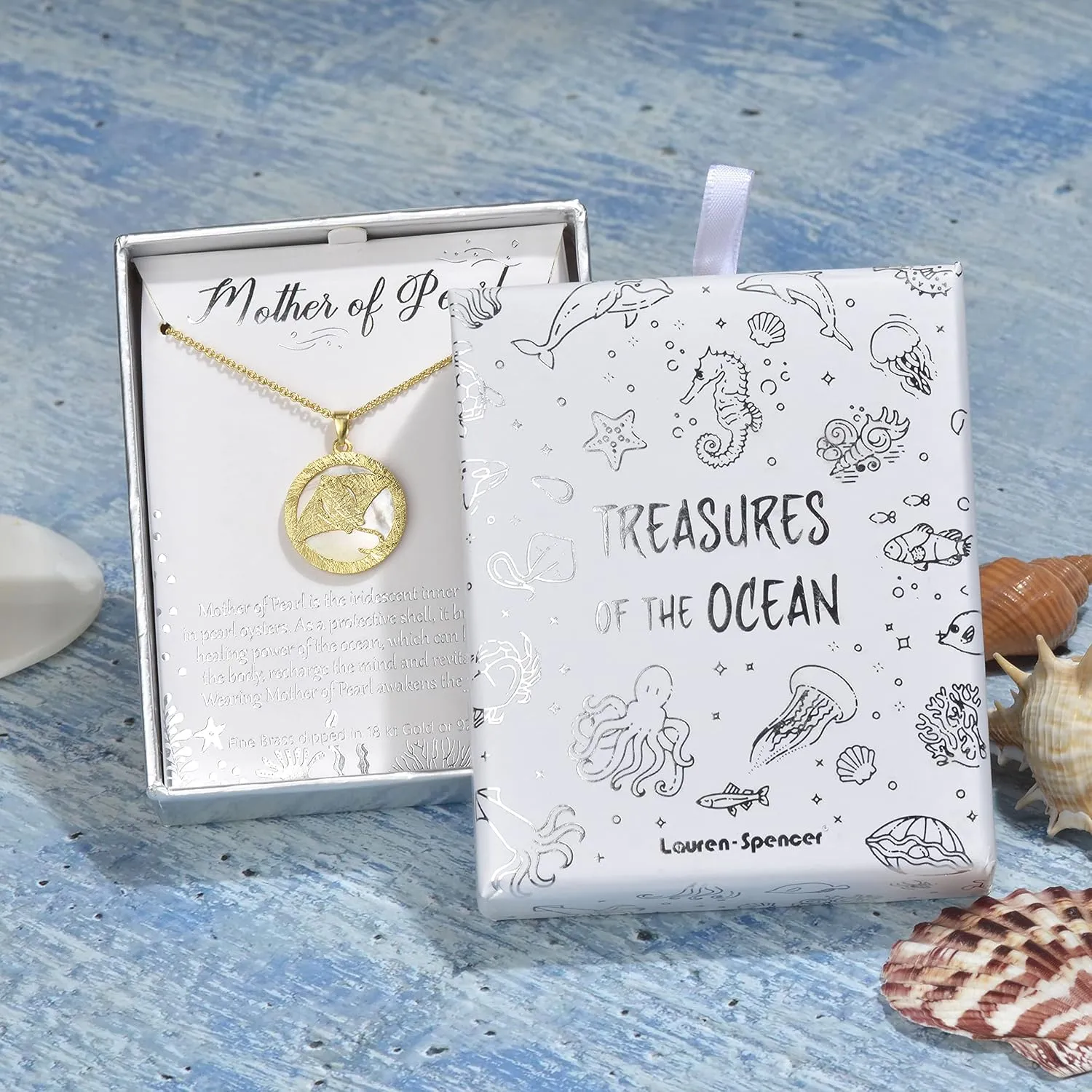 Beach Necklace for Women Dainty Gold Silver Plated Round Mother of Pearl Shell Pendant Cute Stingray Sea Turtle Starfish Necklace for Women Summer Beach Jewelry Gift