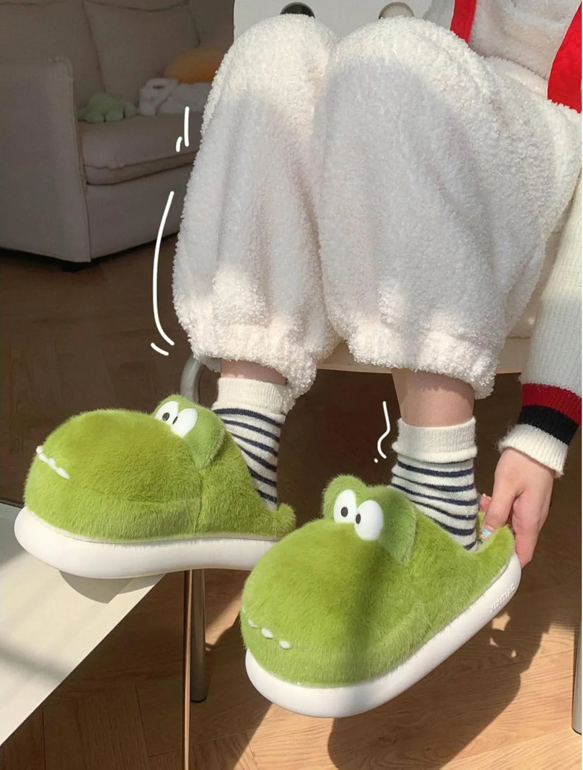 Crocodile Slippers - Women's Funny Winter Warm Cotton Slippers. Lightweight and non-slip.