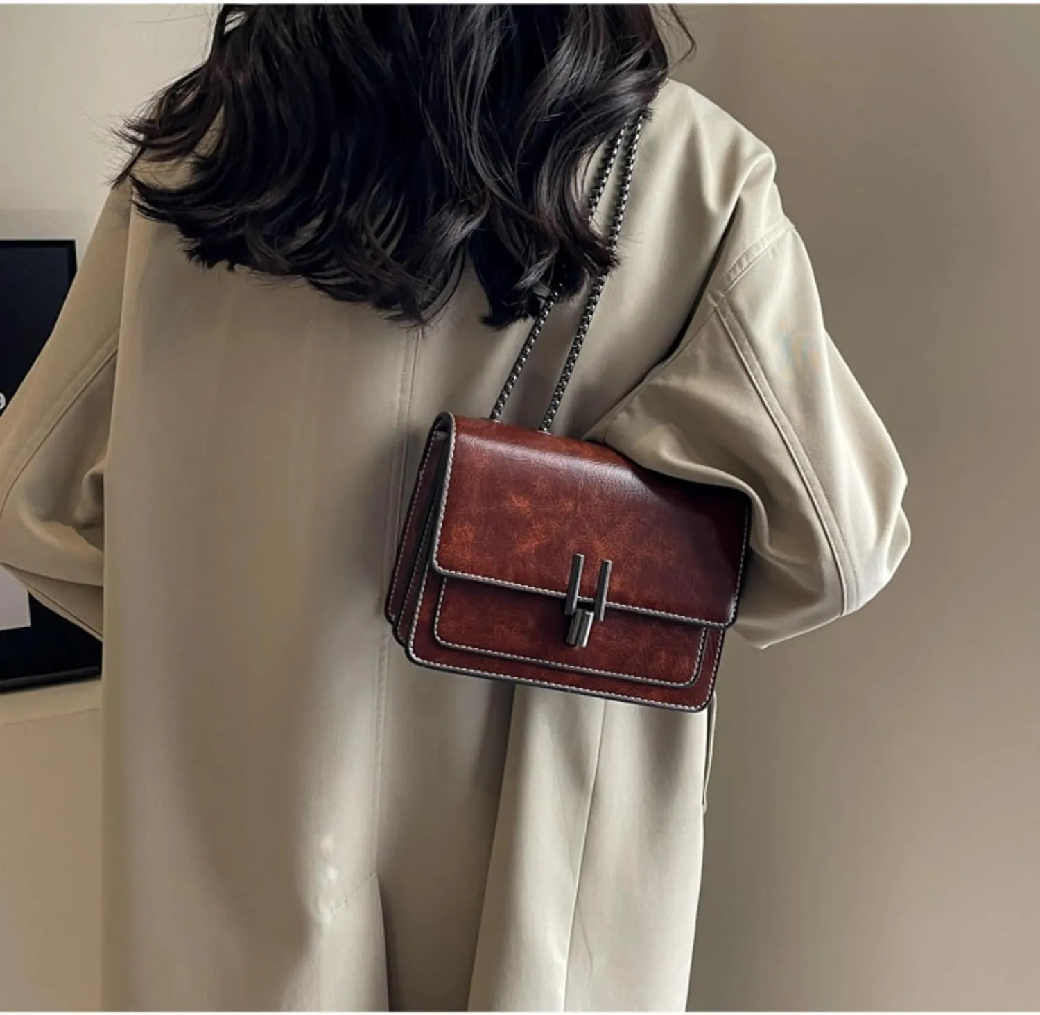 Crossbody Bags for Women, Vegan Leather Shoulder Handbag Small Square Chain Bag Cute Designer Clutch Purse