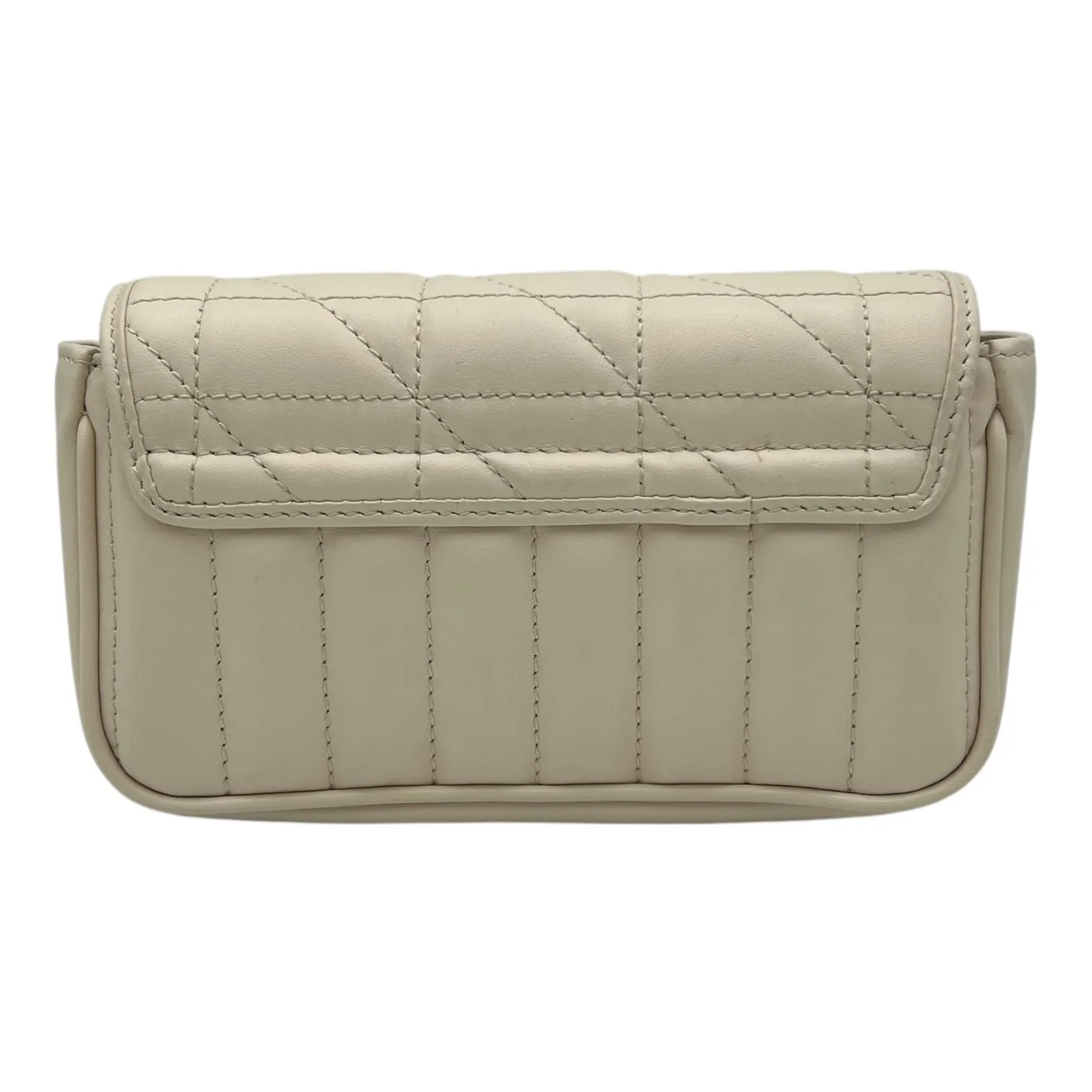 GG Marmont Super Mini White Crossbody Bag in Calfskin, Silver hardware