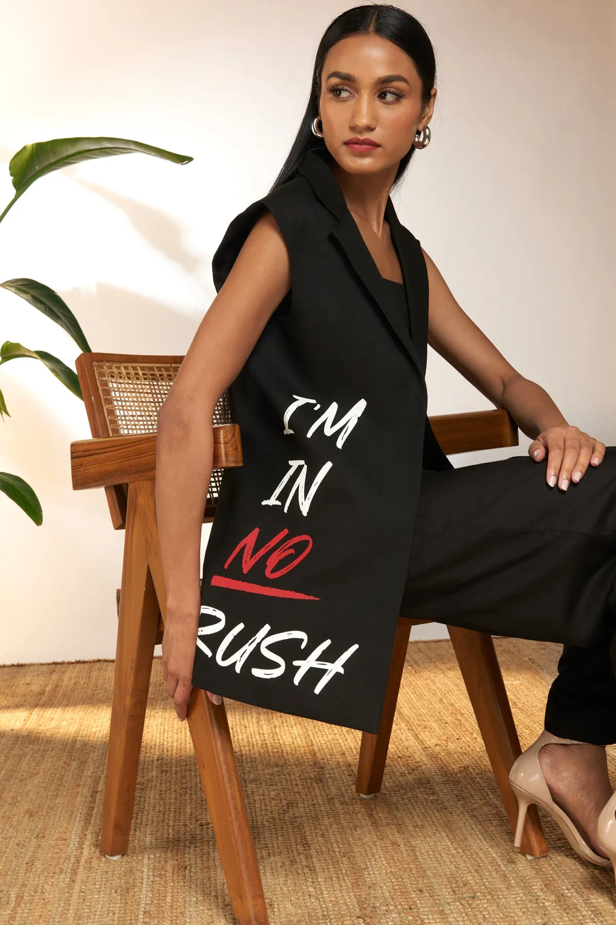 I'M IN NO RUSH SLOGAN BLAZER