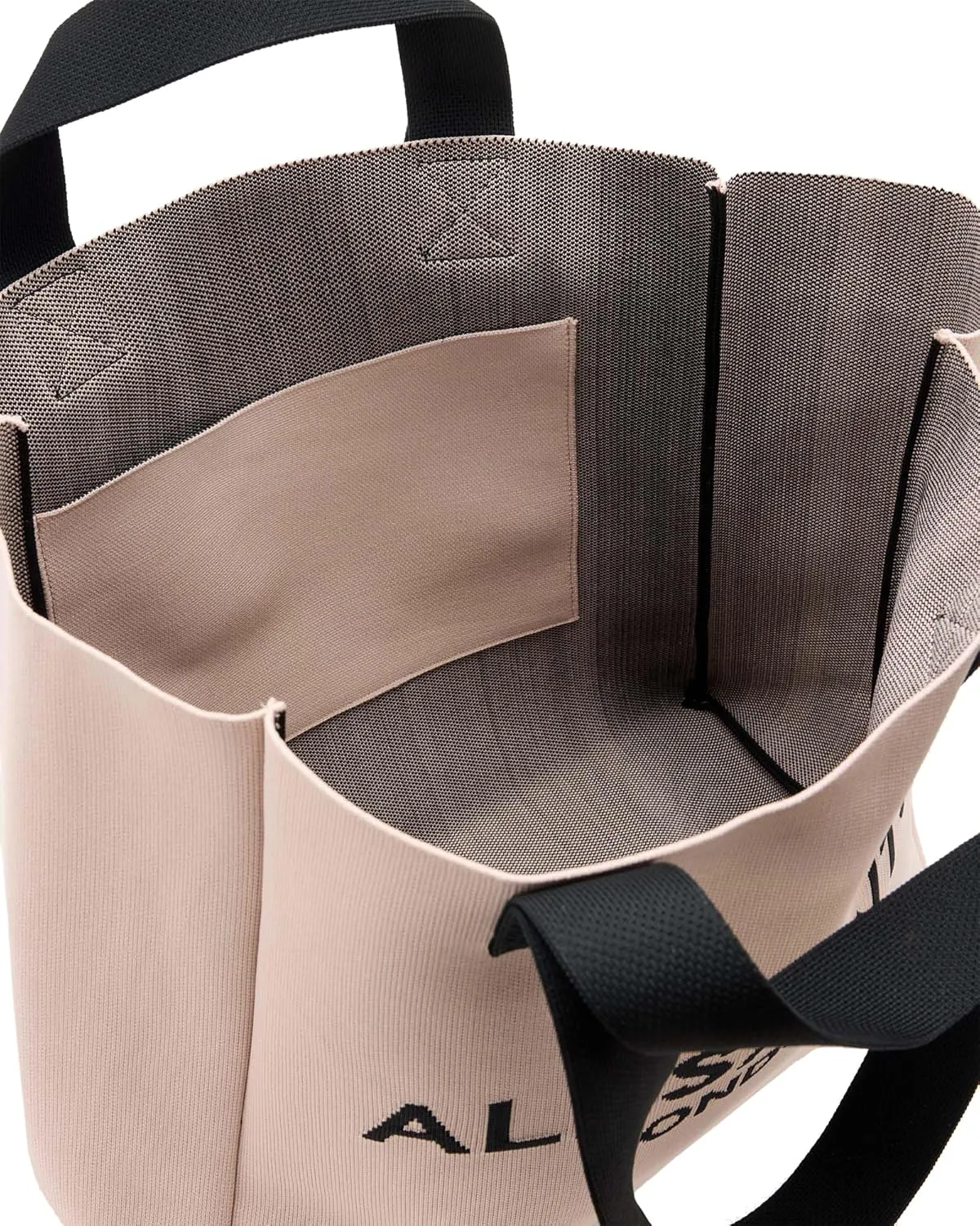 Izzy E/W Tote