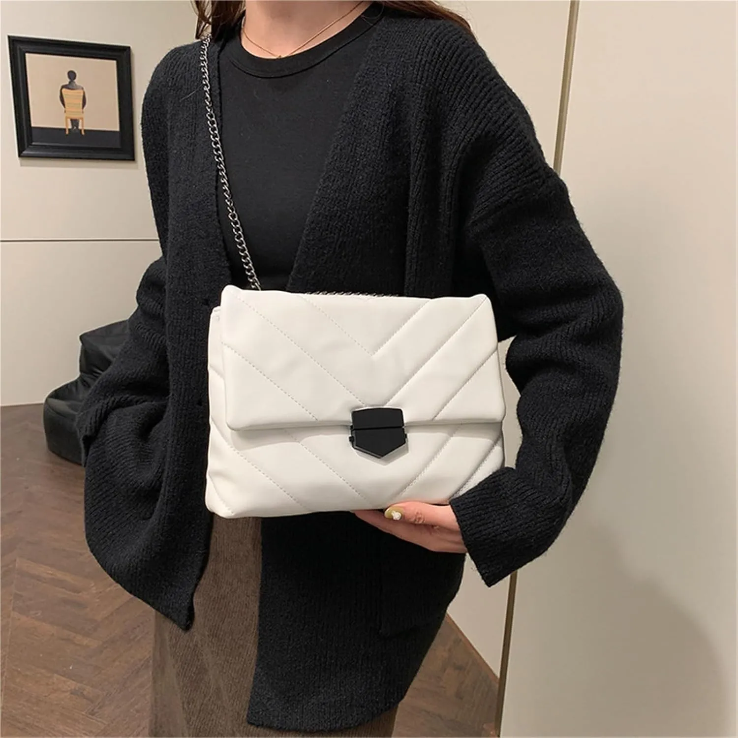 Ladies embroidered chain shoulder bag crossbody bag