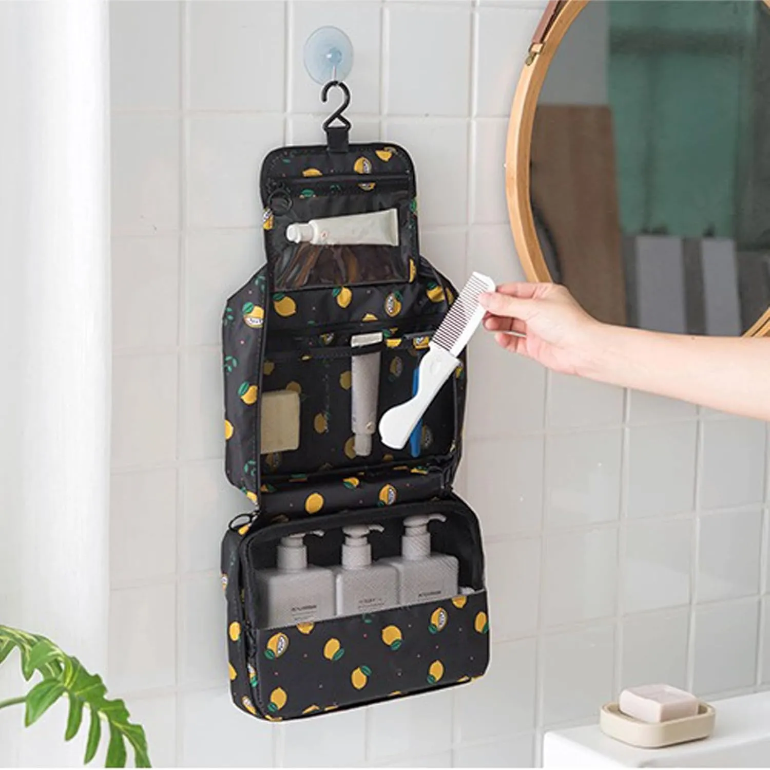 L&FY Hanging Toiletry Bags, Travel Makeup Toiletries Bag Organizer For Women & Men Dopp Kits Pouch For Travel Accessories, Essentials (Yellow, L)