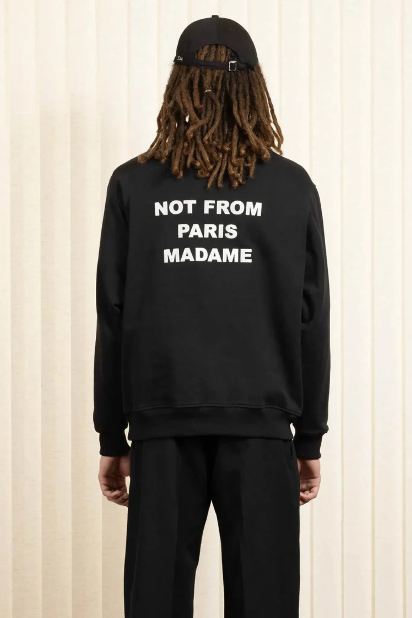 LE SWEATSHIRT SLOGAN CLASSIQUE - BLACK