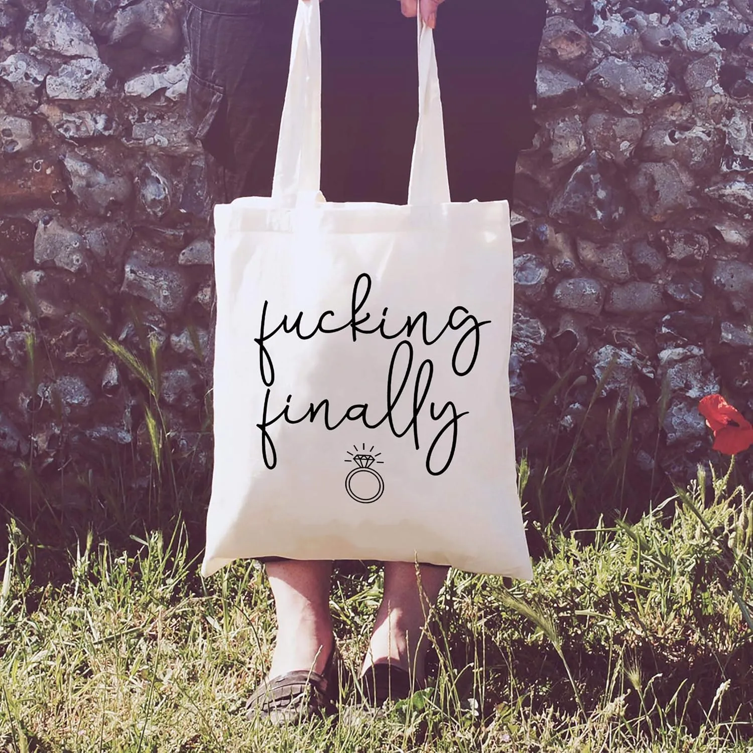 LIBIHUA Funny Engagement Gift for Bride-Shoulder Bag Shopping Tote Bag–Bride to Be-Newly Engaged-Bridal Shower Present for Her-Bachelorette Party Present for Best Friend,Bestie,Women-Fucking Finally