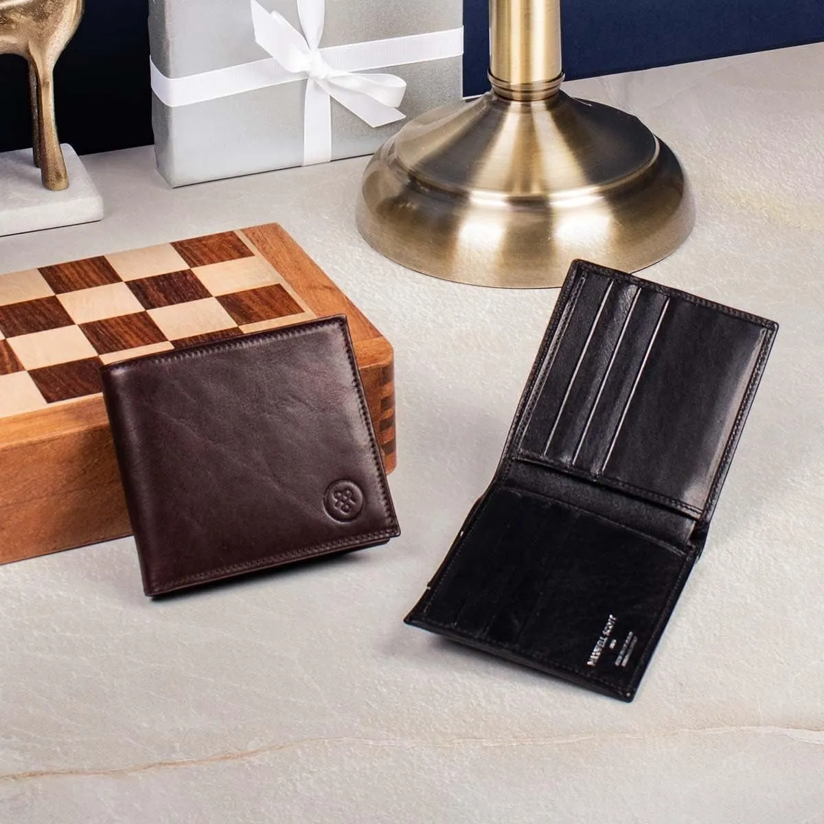 Maxwell Scott - Luxury Leather RFID Billfold Wallet for Men - Handmade from Premium Hides - The Vittore RFID Chestnut Tan