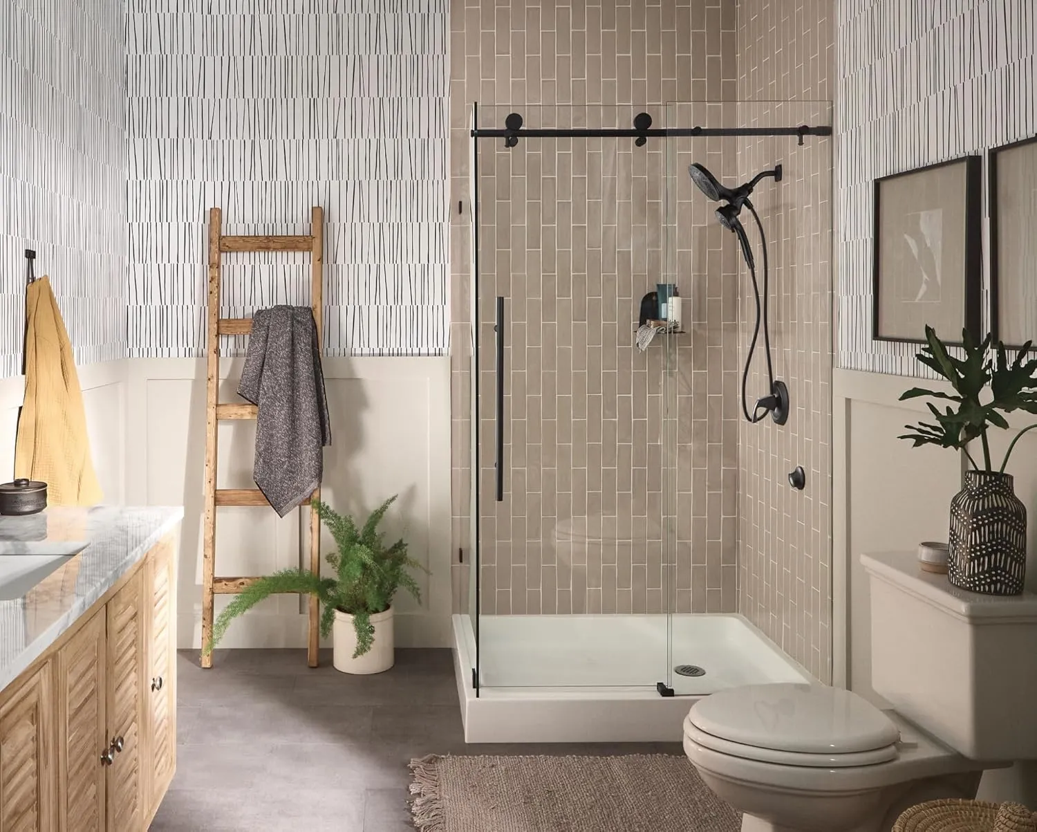 Moen Engage Matte Black Magnetix 2-in-1 Combo Rain Showerhead with Detachable Handheld Shower Spray, Featuring Magnetic Docking System, 26009BL