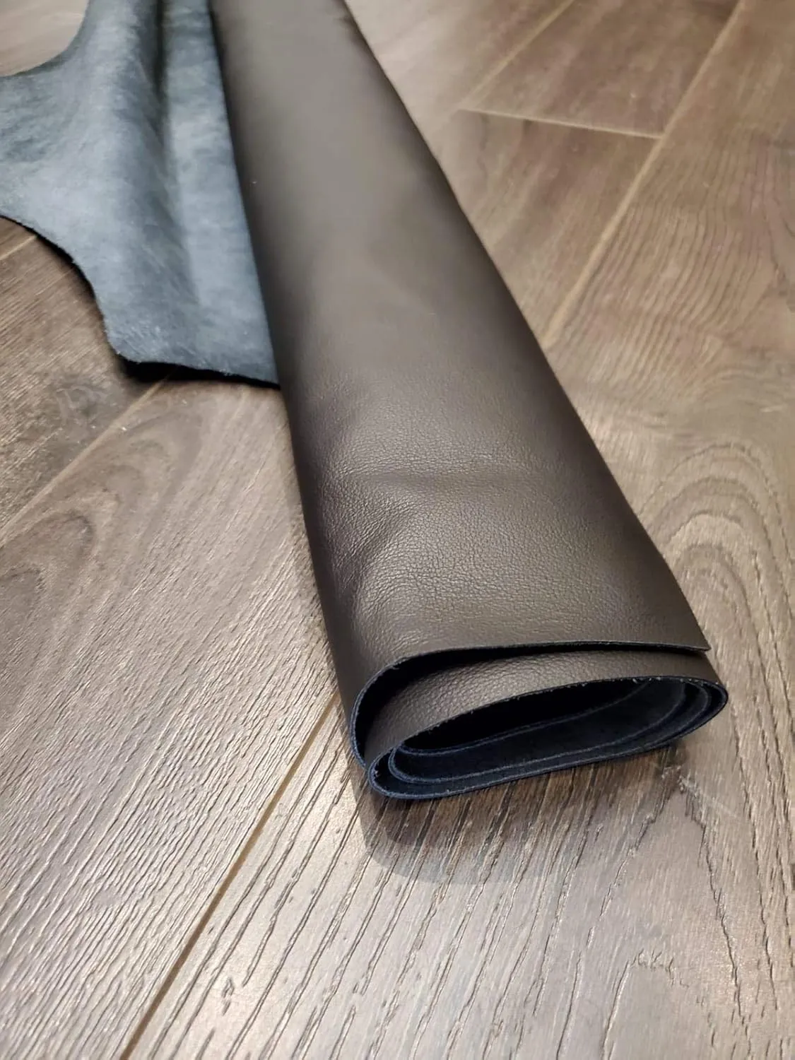 NAT Leathers Black Fullgrain Smooth Nappa Soft Upholstery Chap Cowhide 2.0 oz Genuine Leather Hide Skin 40 to 44 Square Feet (at Least 60"x 70") Produced in Italy (Black Smooth 42 sf)