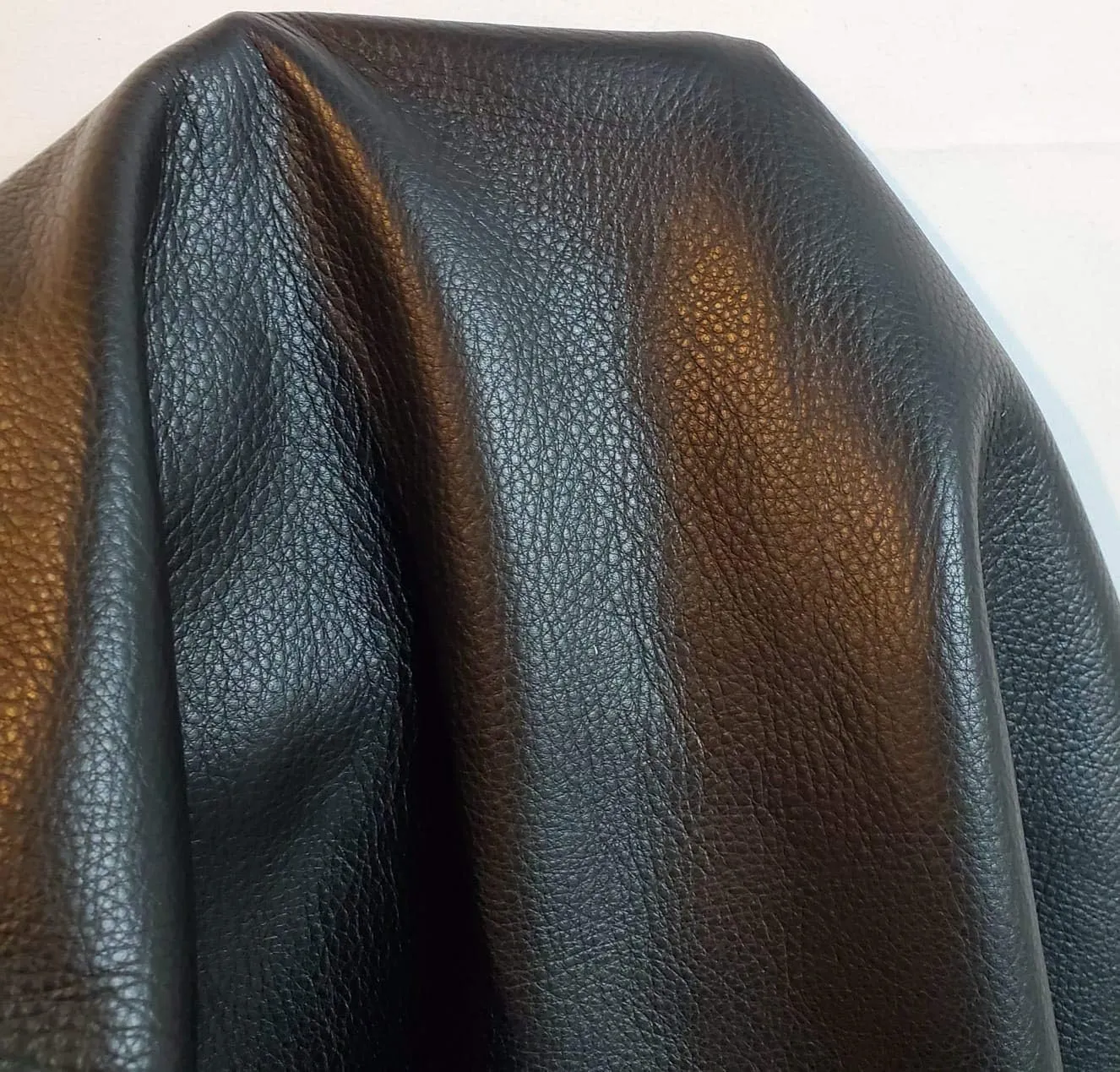 NAT Leathers Black Natural Tumble Grain Genuine Italian Cowhide Leather Skin | Nappa Soft Upholstery Chap Craft Handbag | 2.5 oz 1.2 mm 22 to 26 Square Feet (Over 33"x55" 22-26 sq.ft.)