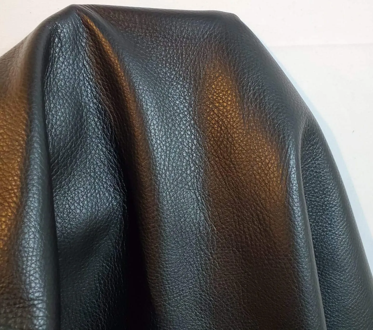 NAT Leathers Black Natural Tumble Grain Genuine Italian Cowhide Leather Skin | Nappa Soft Upholstery Chap Craft Handbag | 2.5 oz 1.2 mm 22 to 26 Square Feet (Over 33"x55" 22-26 sq.ft.)