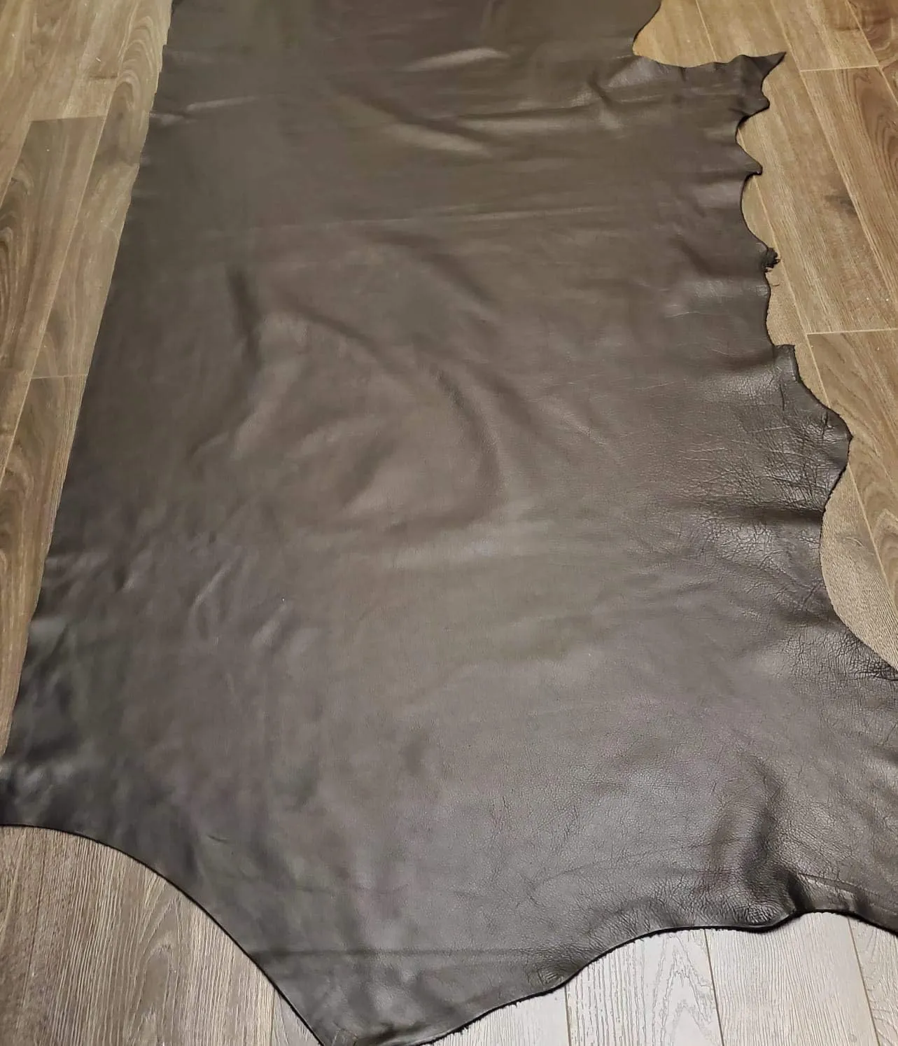 NAT Leathers Black Natural Tumble Grain Genuine Italian Cowhide Leather Skin | Nappa Soft Upholstery Chap Craft Handbag | 2.5 oz 1.2 mm 22 to 26 Square Feet (Over 33"x55" 22-26 sq.ft.)