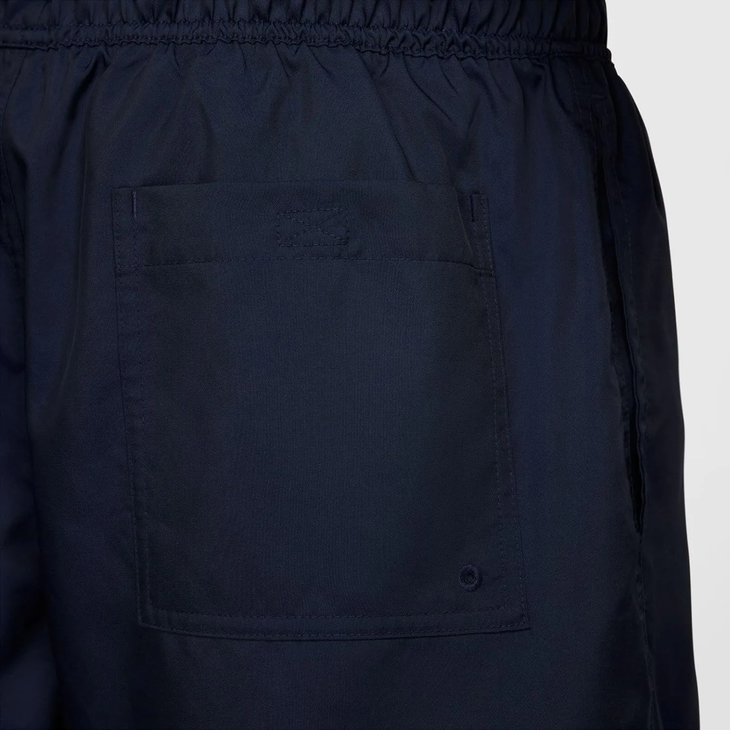 Nike Men's Club Woven Flow Shorts