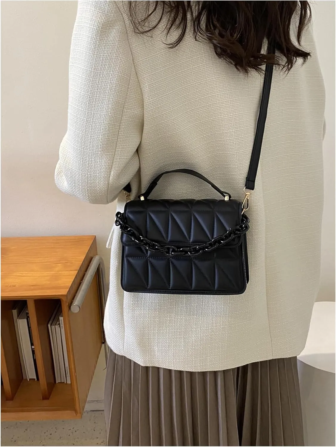 OYOANGLE Women's Quilted PU Leather Square Crossbody Bag Mini Satchel Handbags Fashion Purse