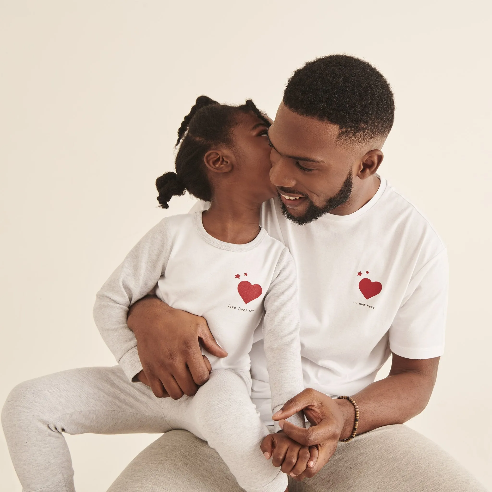 Papa Love T-Shirt & Joggers Outfit