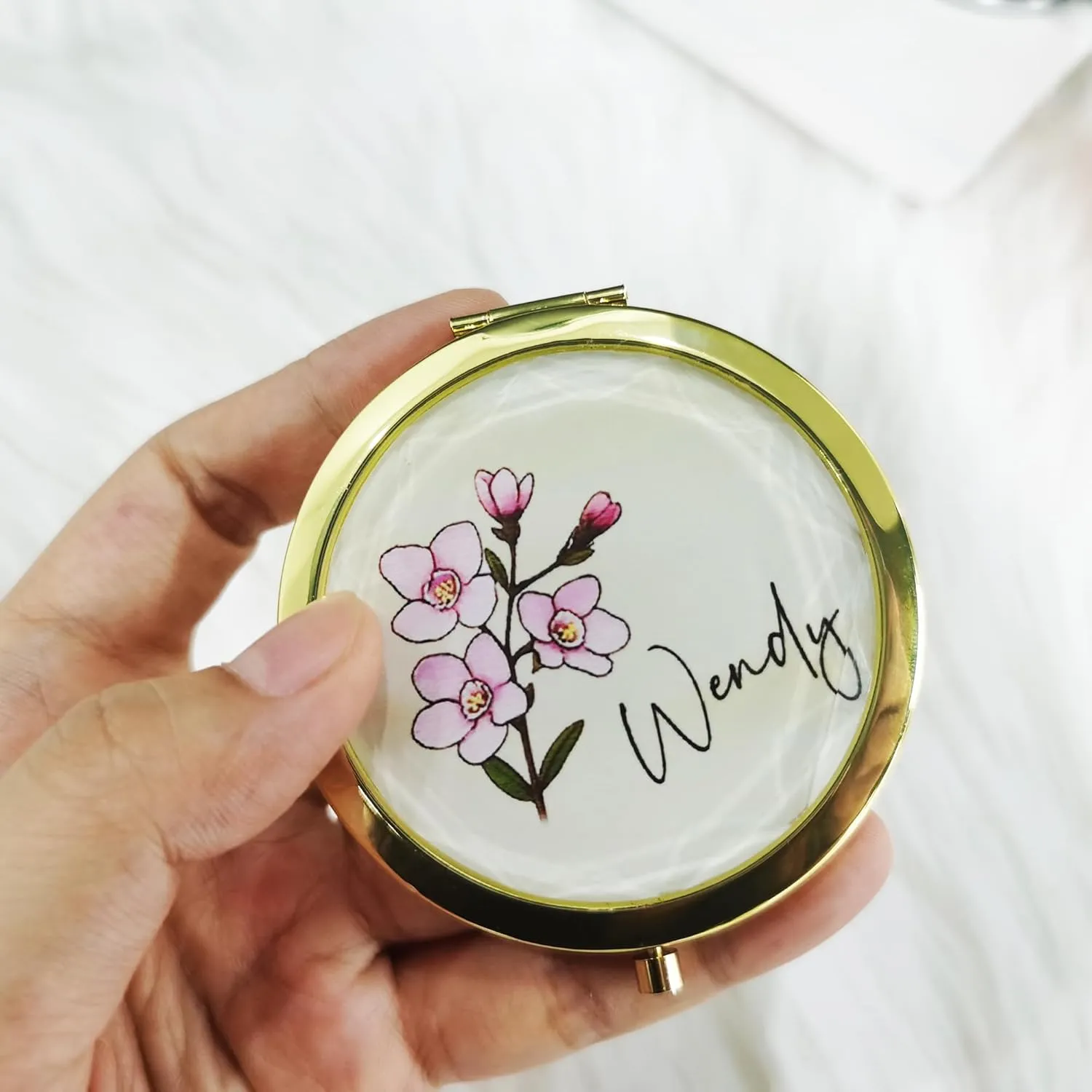 Personalized Name& Birth Flower Compact Mirror,Engraved Travel Pocket Makeup Mirror for Women/Mom,Custom Bridesmaid Gift for Wedding/Birthday/Mothers Day/Christmas-1PC/5PC/10PC