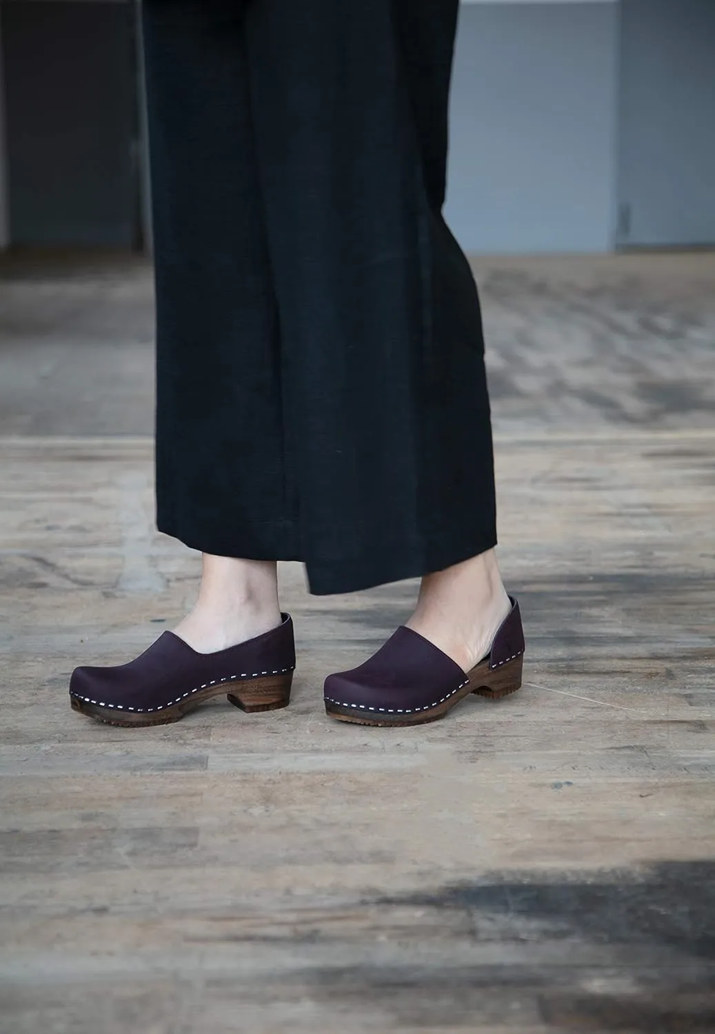 Sandgrens Handmade Swedish Wood Closed-Back Clogs for Women | Brett Low
