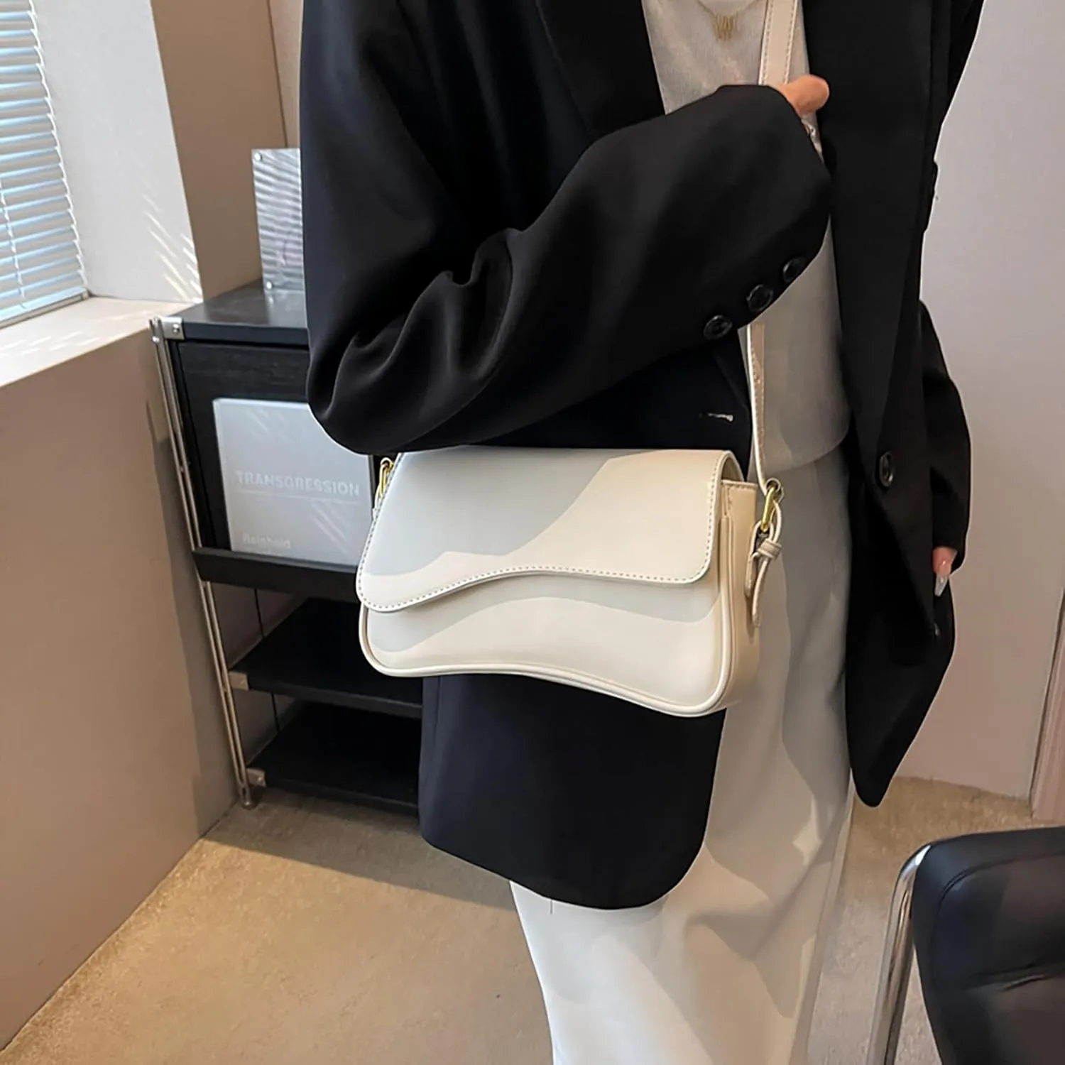 Small Shoulder Bag for Women Clutch Hobo Purse with Zipper Crossbody Purse Retro Vegan Leather Tote Handbag