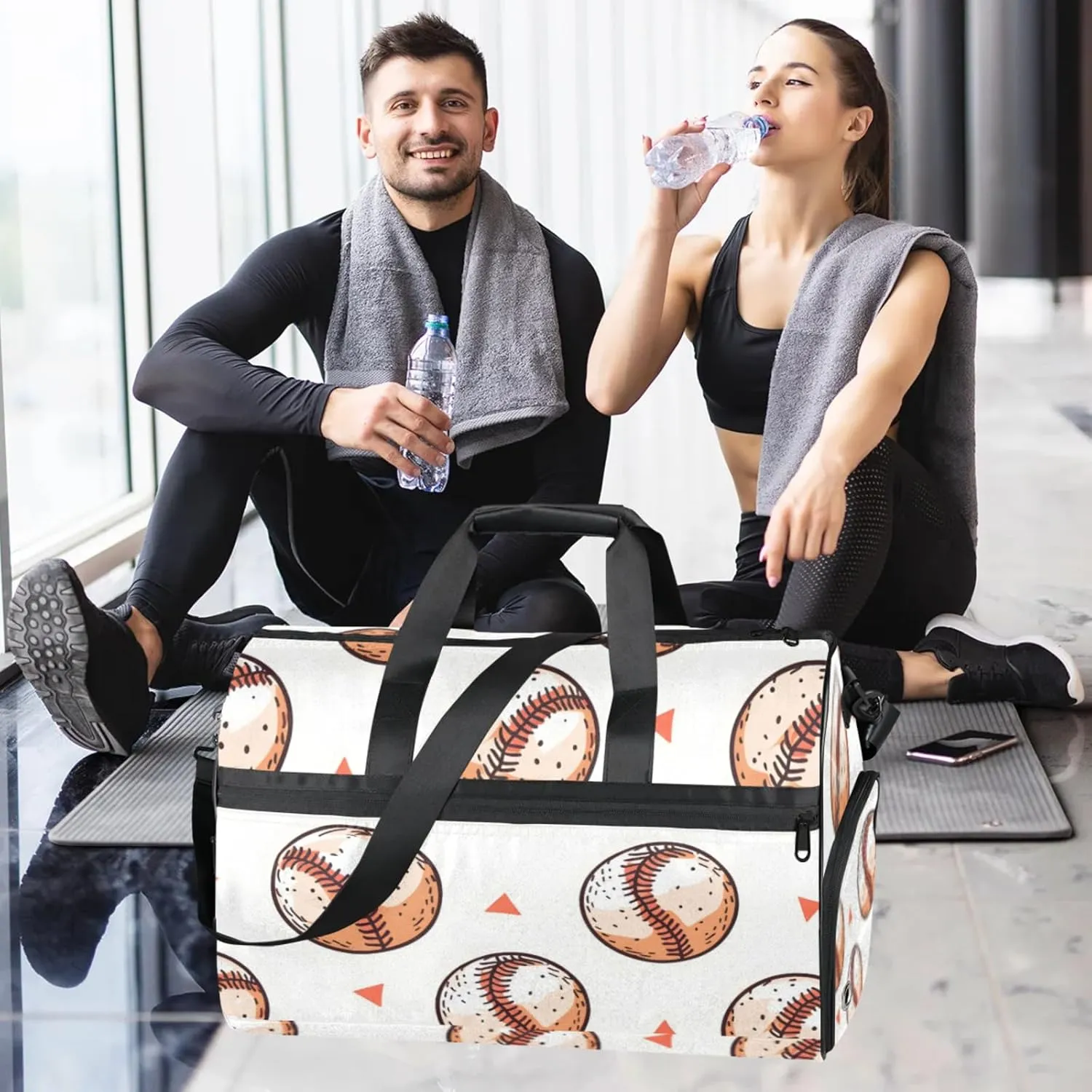 Sports 43L Gym Duffle Bag for men with Shoe Compartment, Baseball Overnight Weekender Bag for Women with Shoulder Strap, Ideal for Travel, Gym, Sports