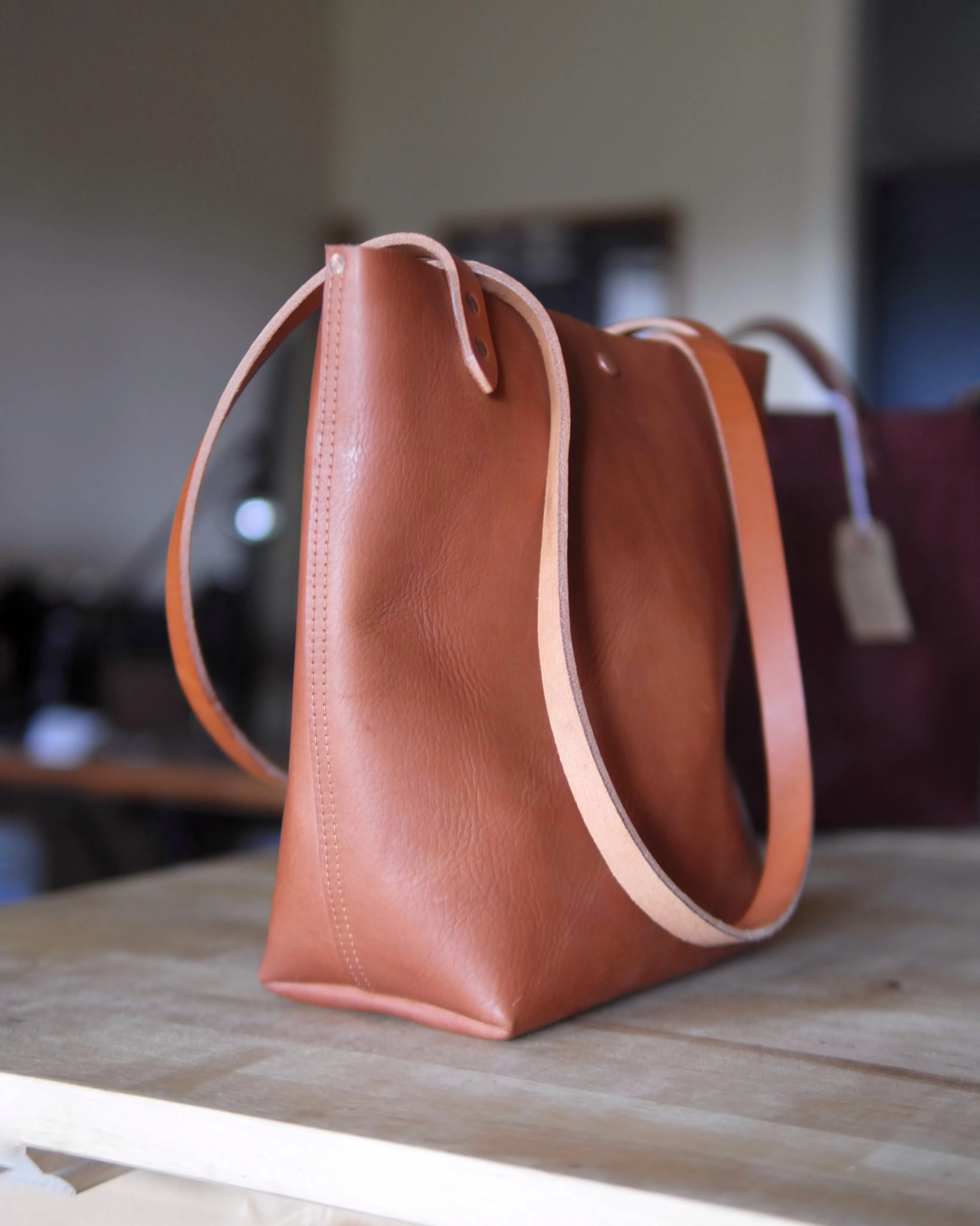 Station Tote - Caramel Shoulder