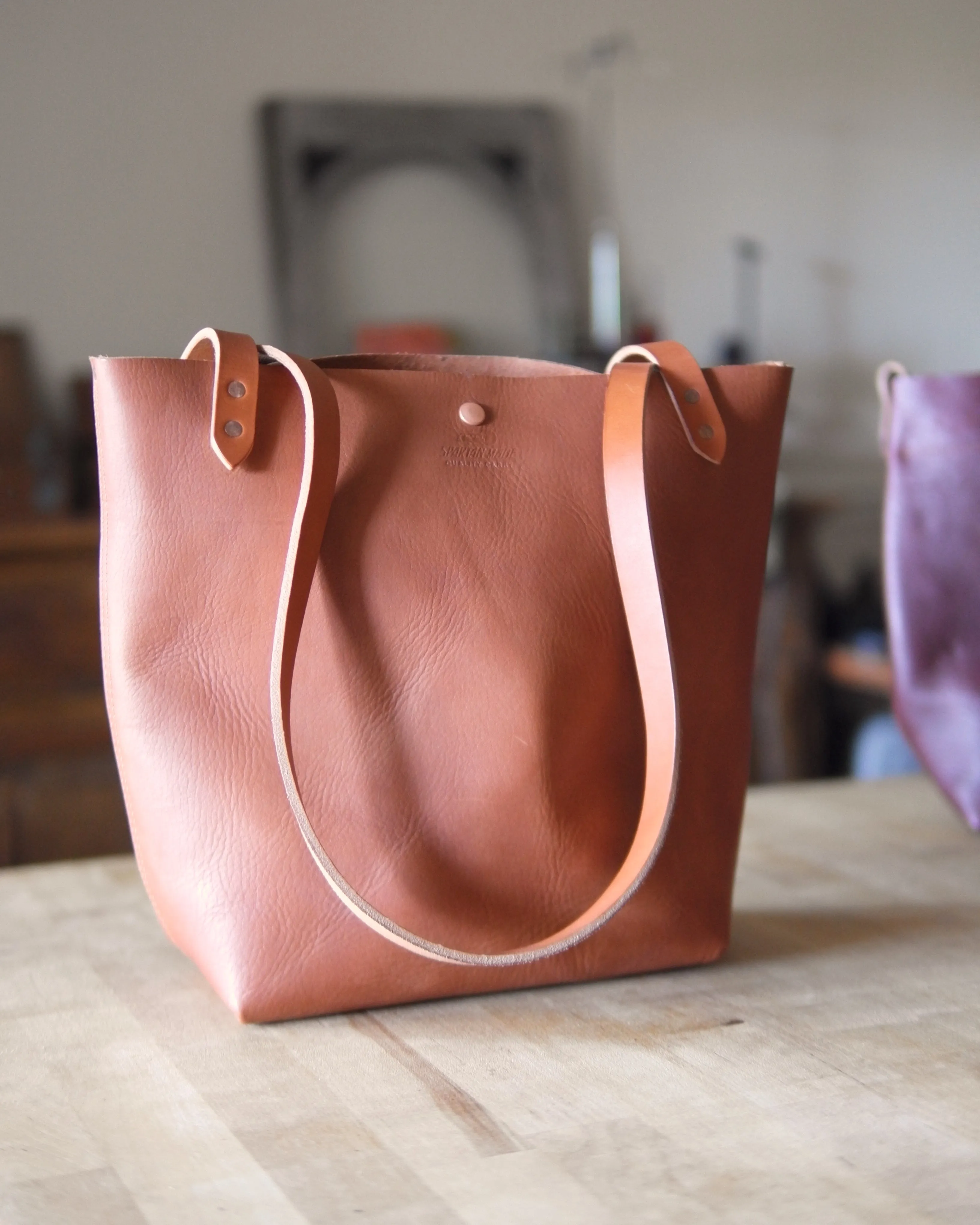 Station Tote - Caramel Shoulder