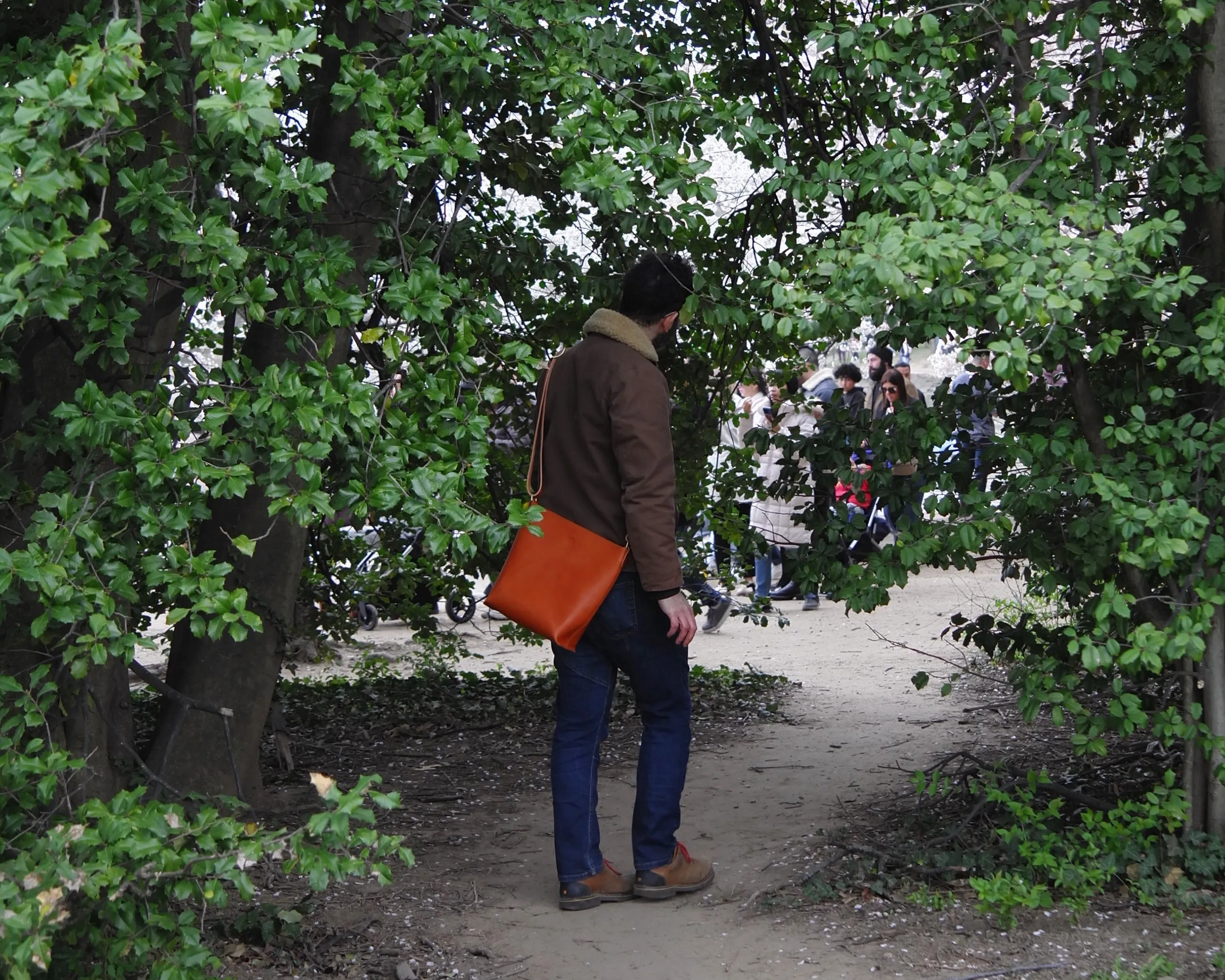 Station Tote in Tumbled Tan
