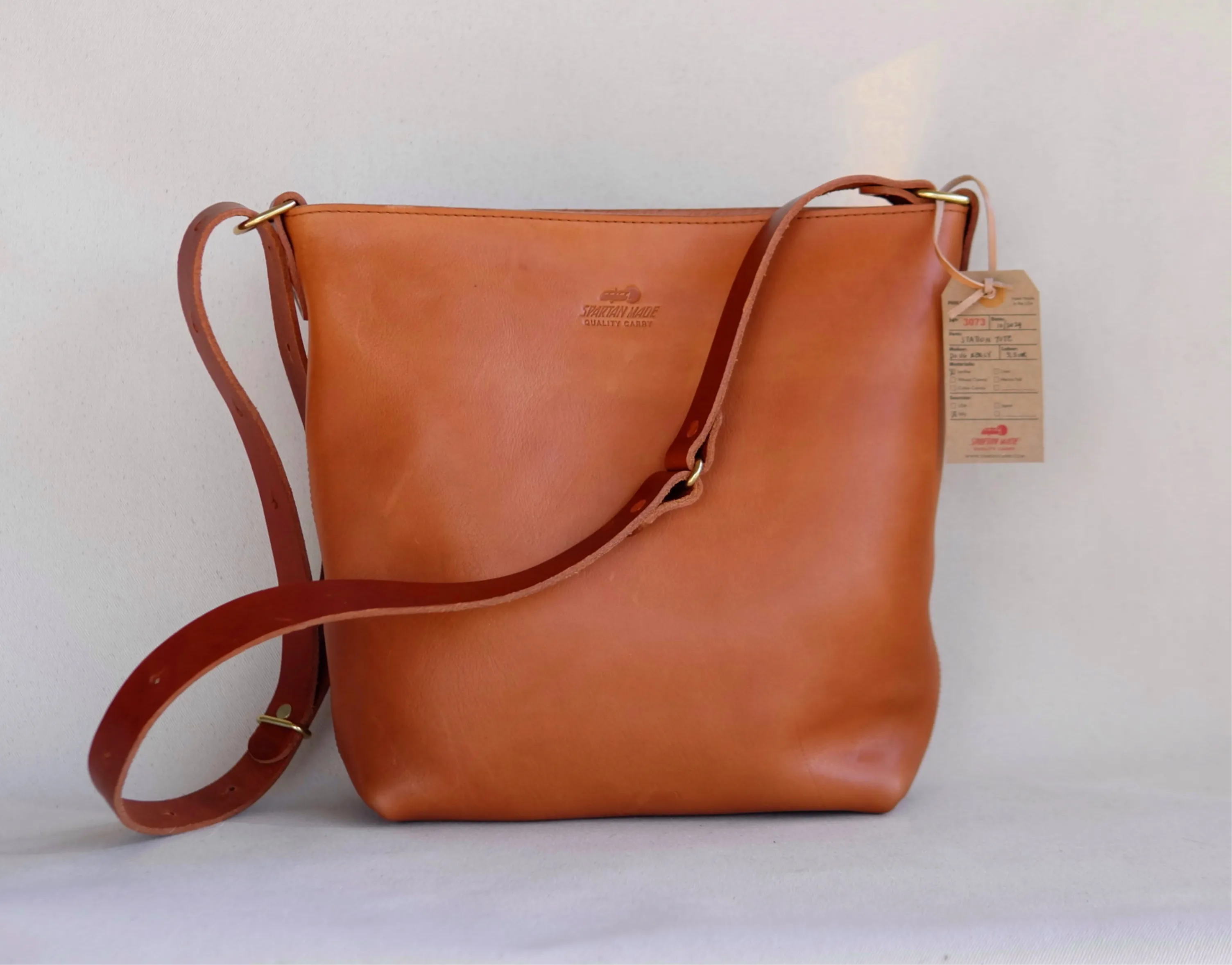 Station Tote in Tumbled Tan