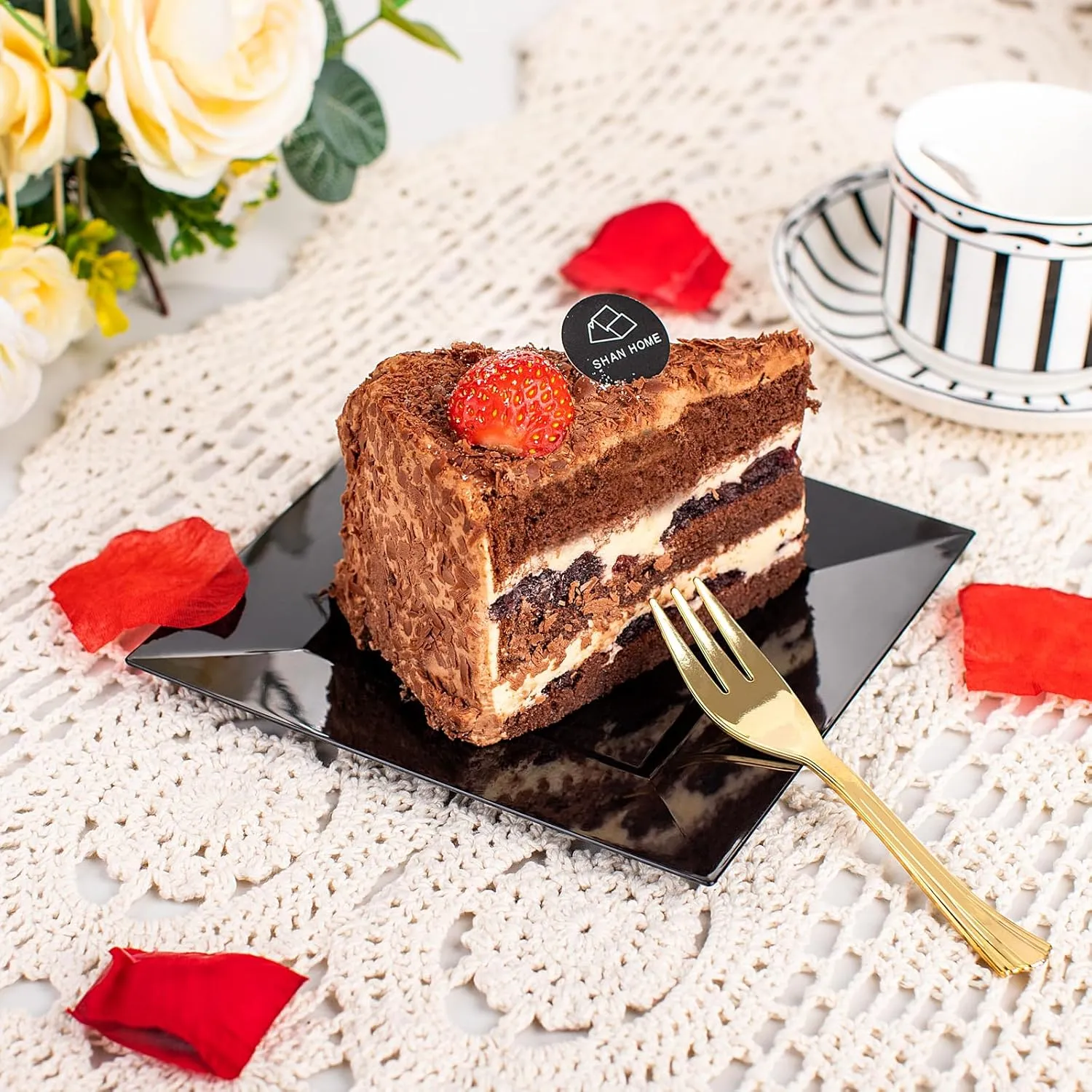 supernal 100pcs Black Square Plastic Dessert Plates with 100pcs Gold Dessert Forks,Elegant Appetizer and Salad Plastic Plates,Black Square Cake Plates for Party,Birthday, Wedding,Afternoon Tea