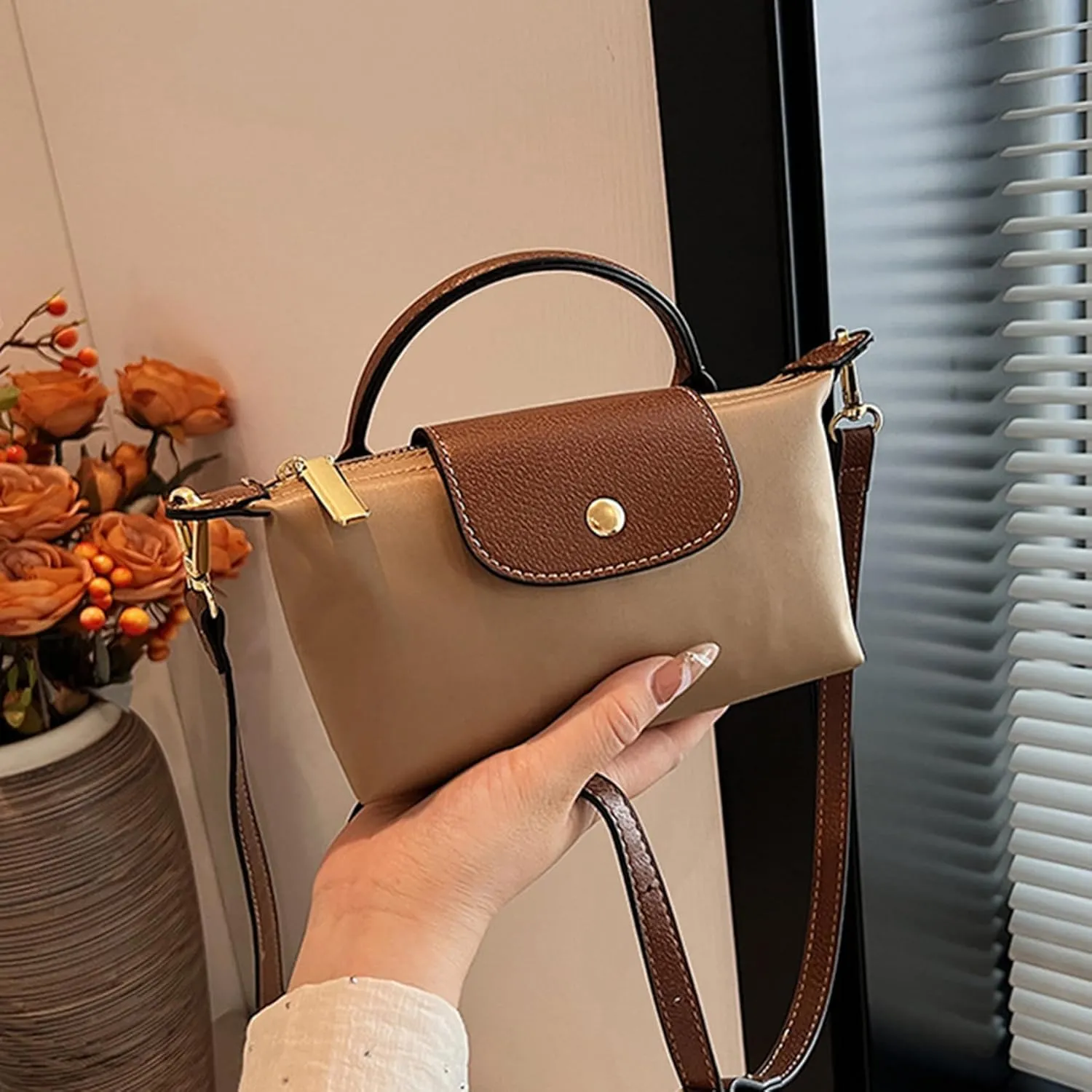 Women's Fashion Colorblock Mini Crossbody Bag Square Shoulder Bag Handbag Women Phone Wallet Purse with Adjustable Strap