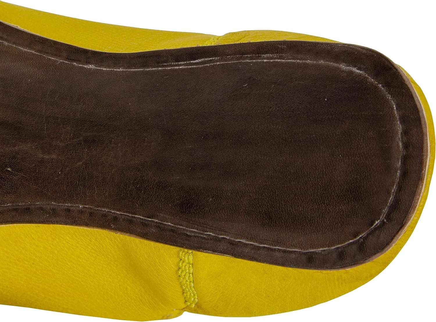 ZIWANIA Art Of Handmade Men's Slippers - Premium Yellow Moroccan Babouche, Classic Pointed Toe, Traditional Leather, Emblematic