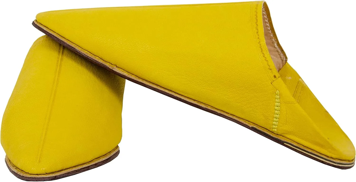 ZIWANIA Art Of Handmade Men's Slippers - Premium Yellow Moroccan Babouche, Classic Pointed Toe, Traditional Leather, Emblematic
